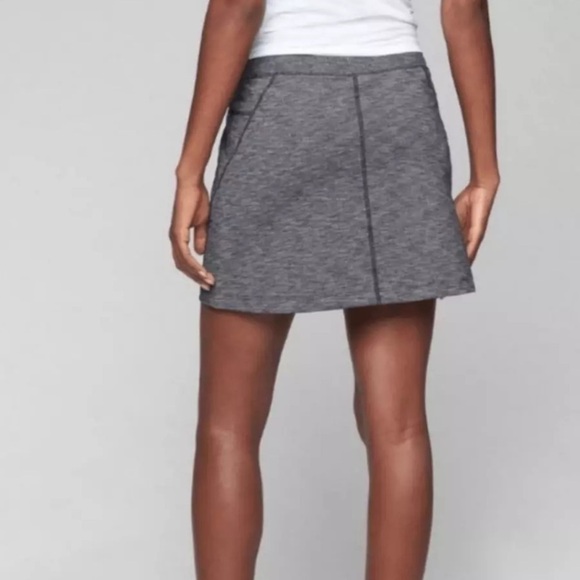 Athleta Charcoal Gray Heathered Excursion Skort - Picture 2 of 8